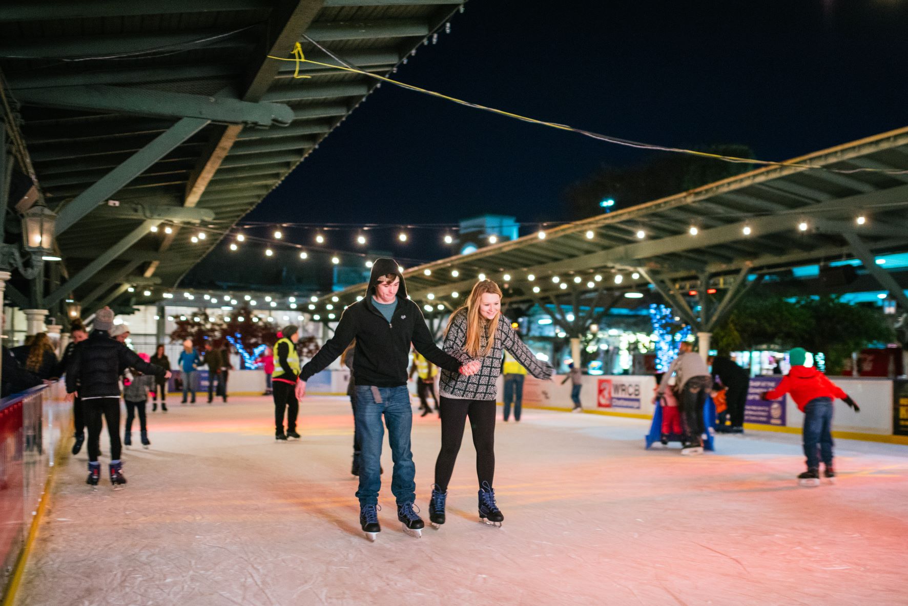 Experience Chattanooga's Holiday Trail of Lights for a Season of Family Fun